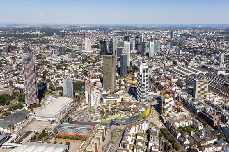 2020-08-07-Luftbilder-Europaviertel-Frankfurt-3612-beschnitten 2020-08-07-Luftbilder-Europaviertel-Frankfurt-3612-beschnitten
