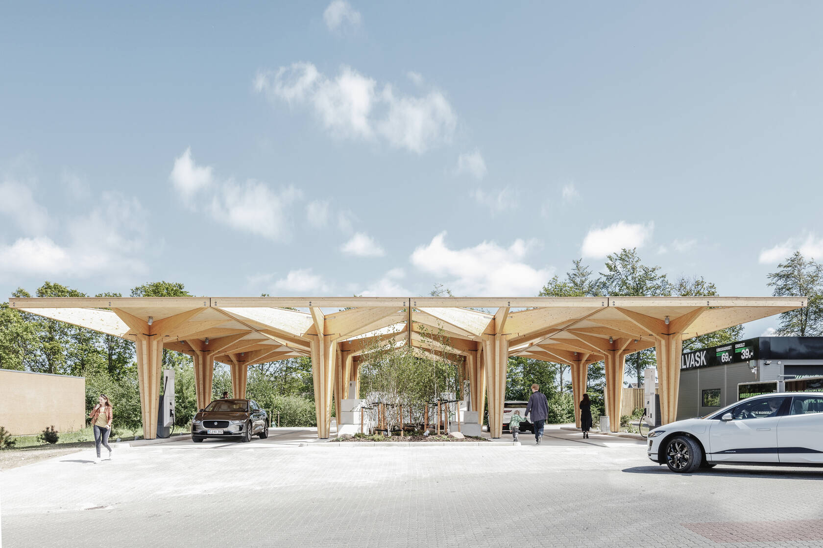 Cobe Ultra Fast Charging Stations For Electric Cars cobe-ultra-fast-charging-stations-for-electric-cars